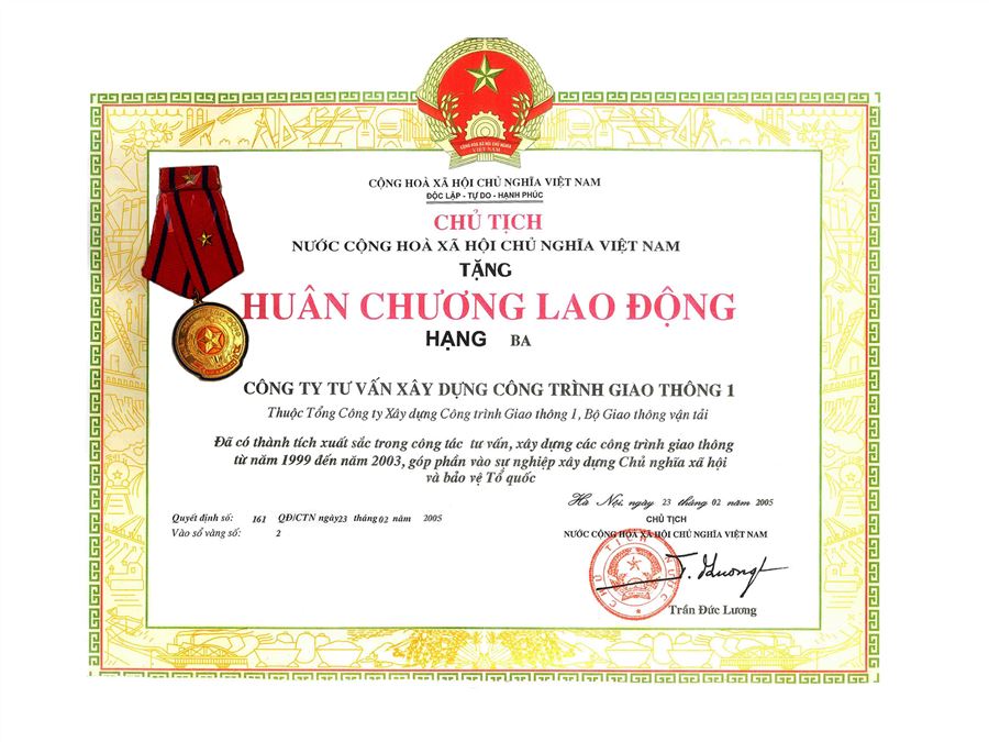  Huân Chương Lao Động Hạng Ba năm 2005